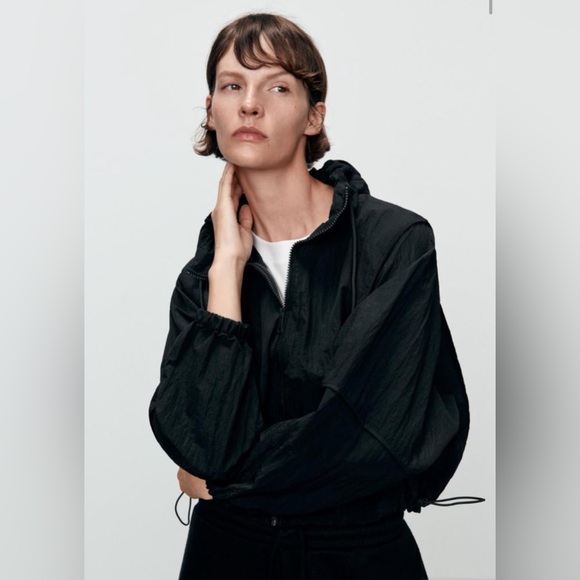 Zara Cropped Packable Black Rain Jacket Size Medium - Picture 1 of 16